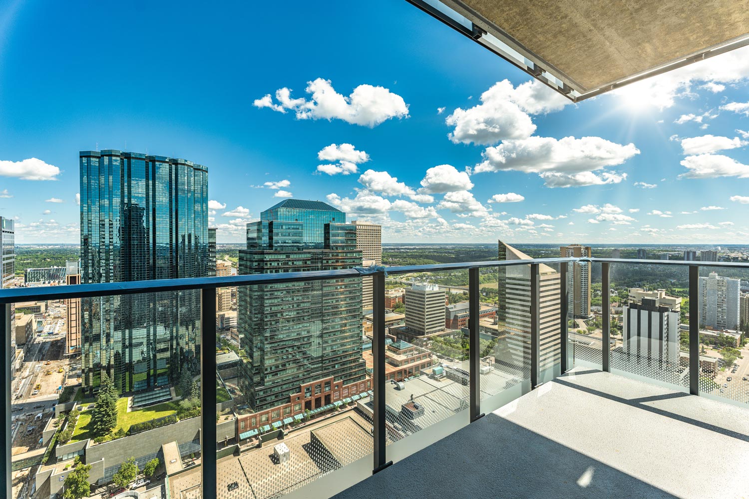Encore Tower primary exterior view