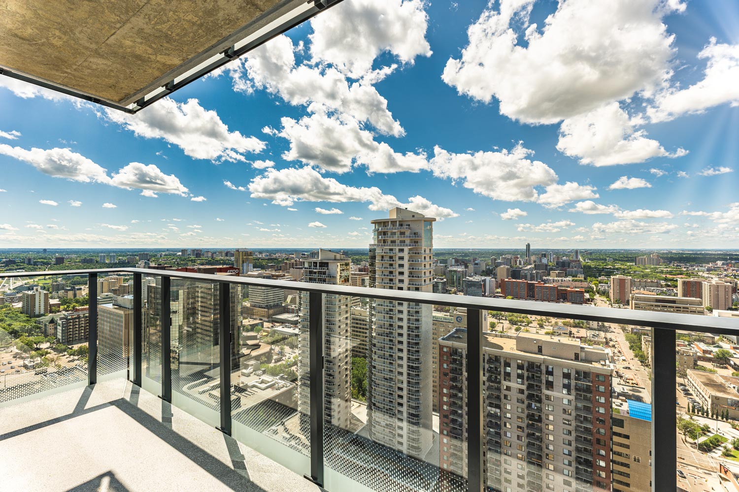 Encore Tower — facade detail