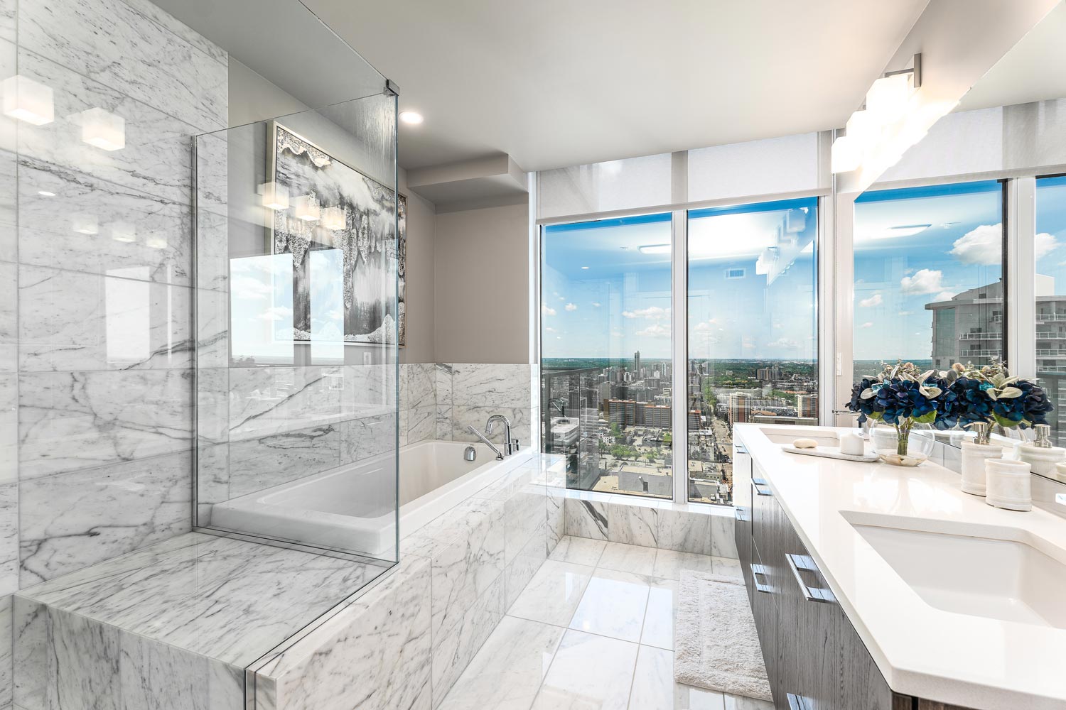 Encore Tower — site context