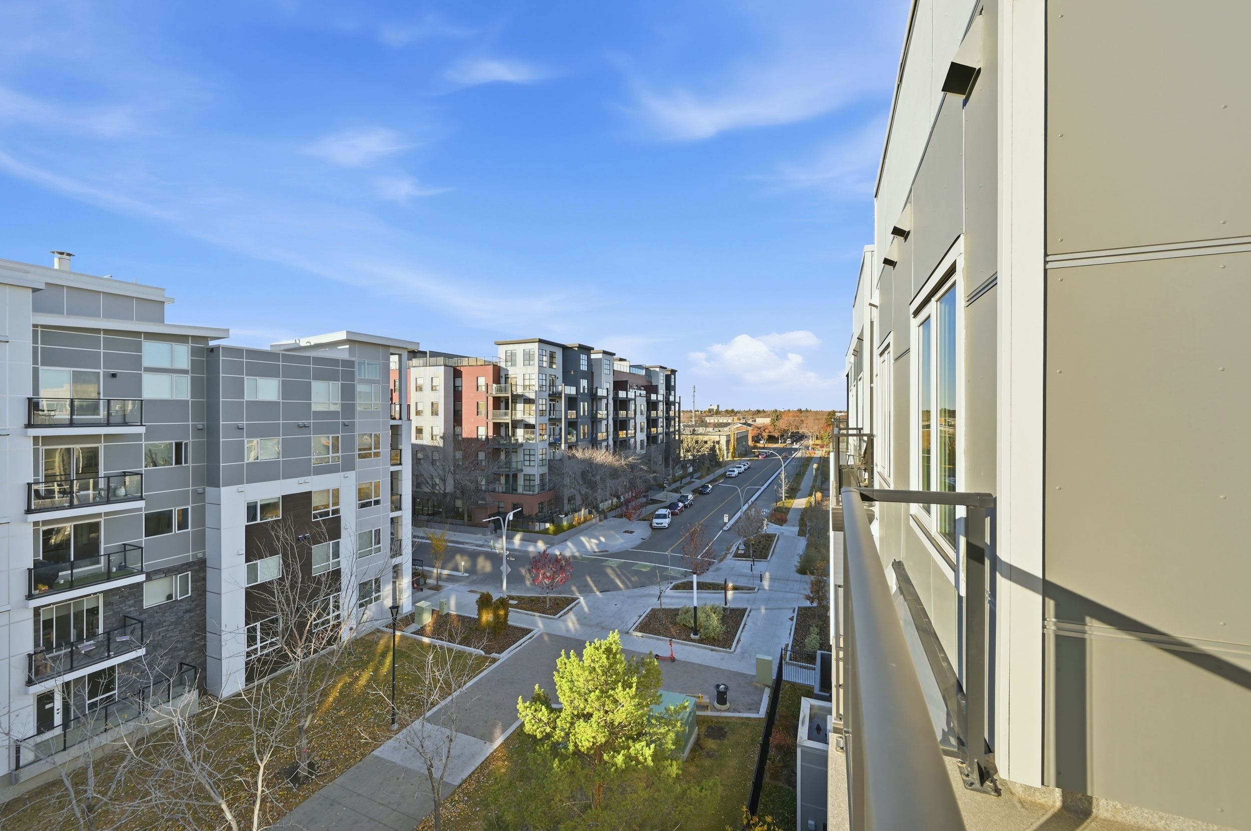 Park Ave — interior view