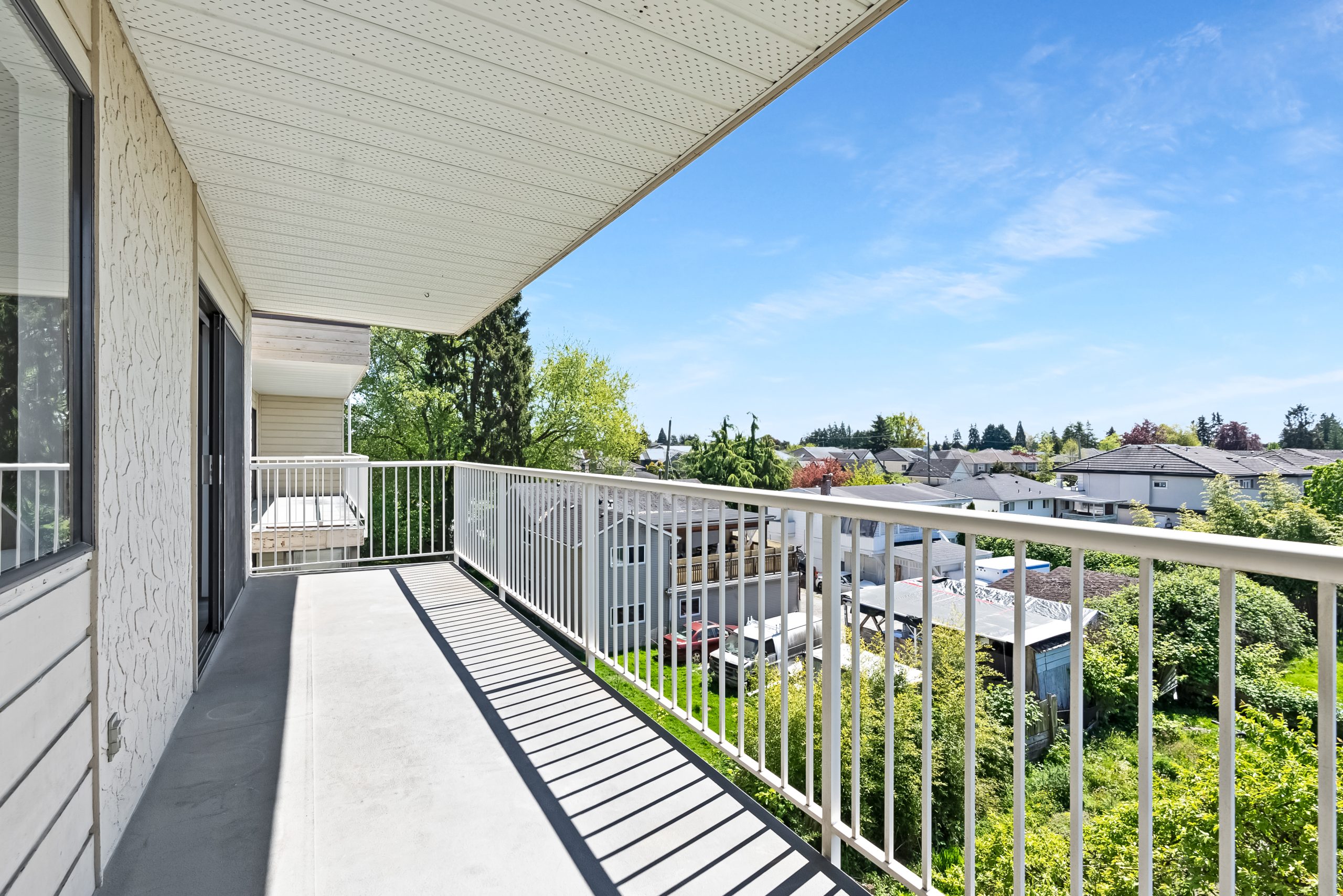 Richmond Blundell primary exterior view