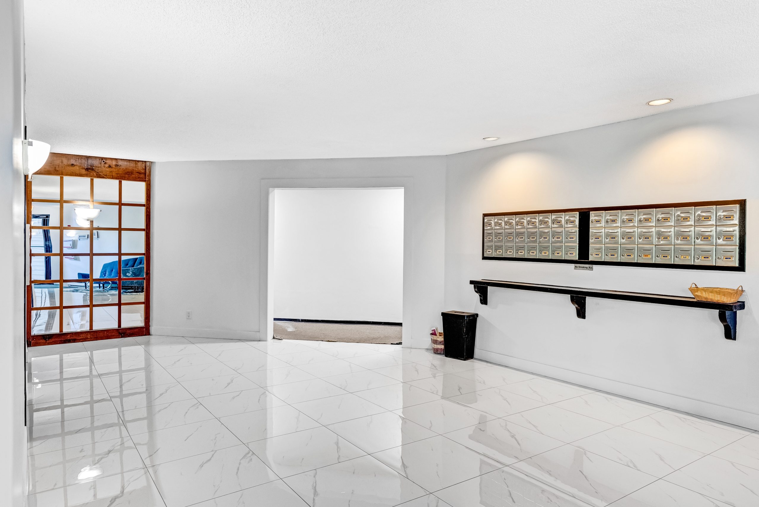 Richmond Blundell — facade detail