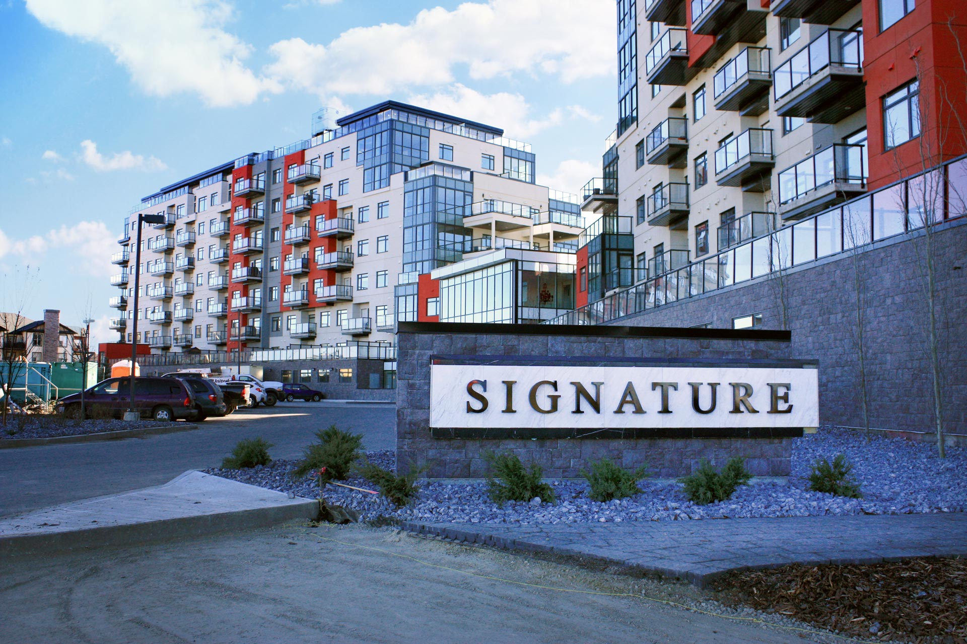 Signature Condominiums primary exterior view