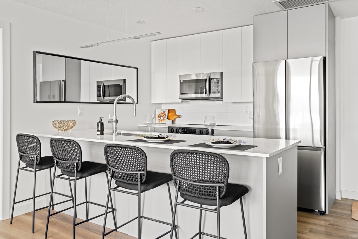 Westrich Bay Rentals — interior space